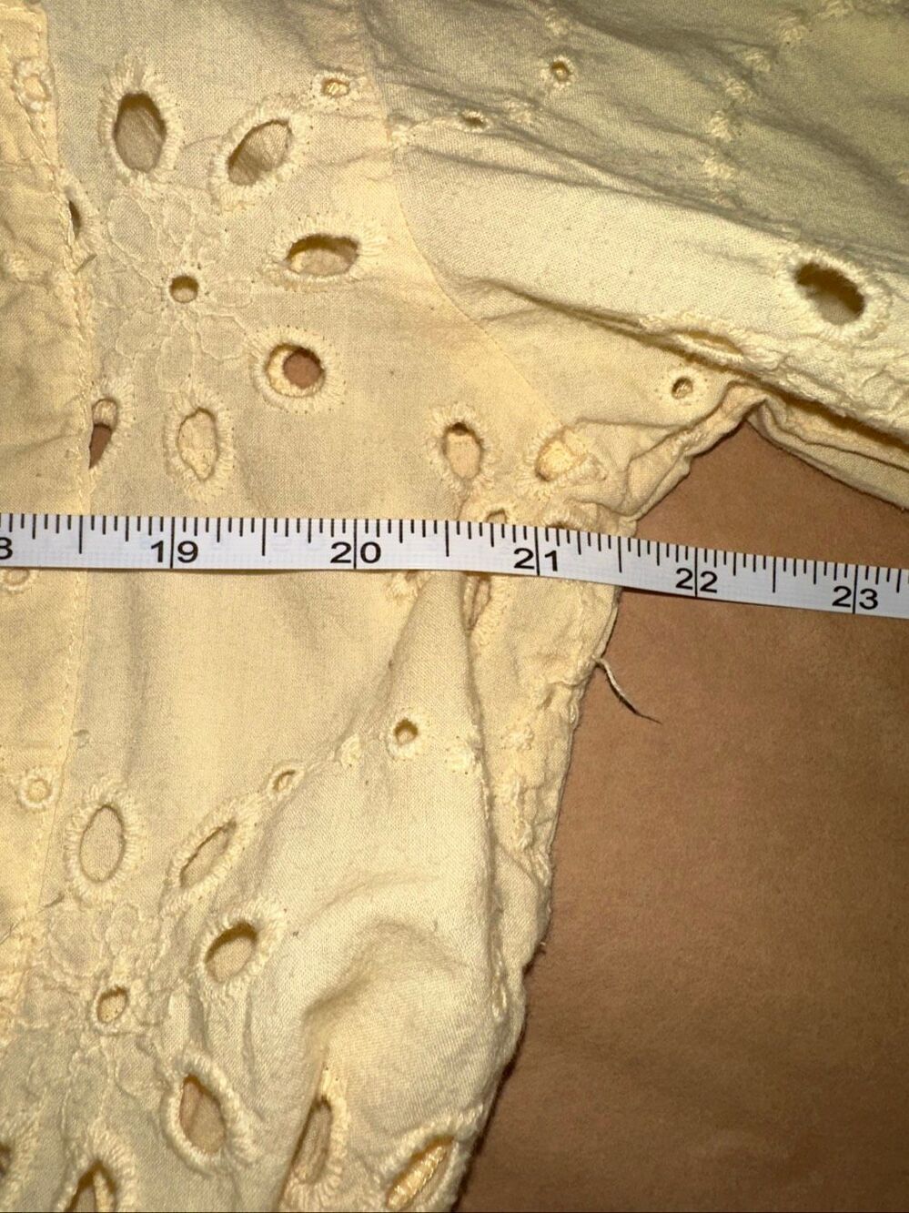 Anthropologie Yellow Eyelet Buttondown Top Sz Medium - Picture 12 of 12